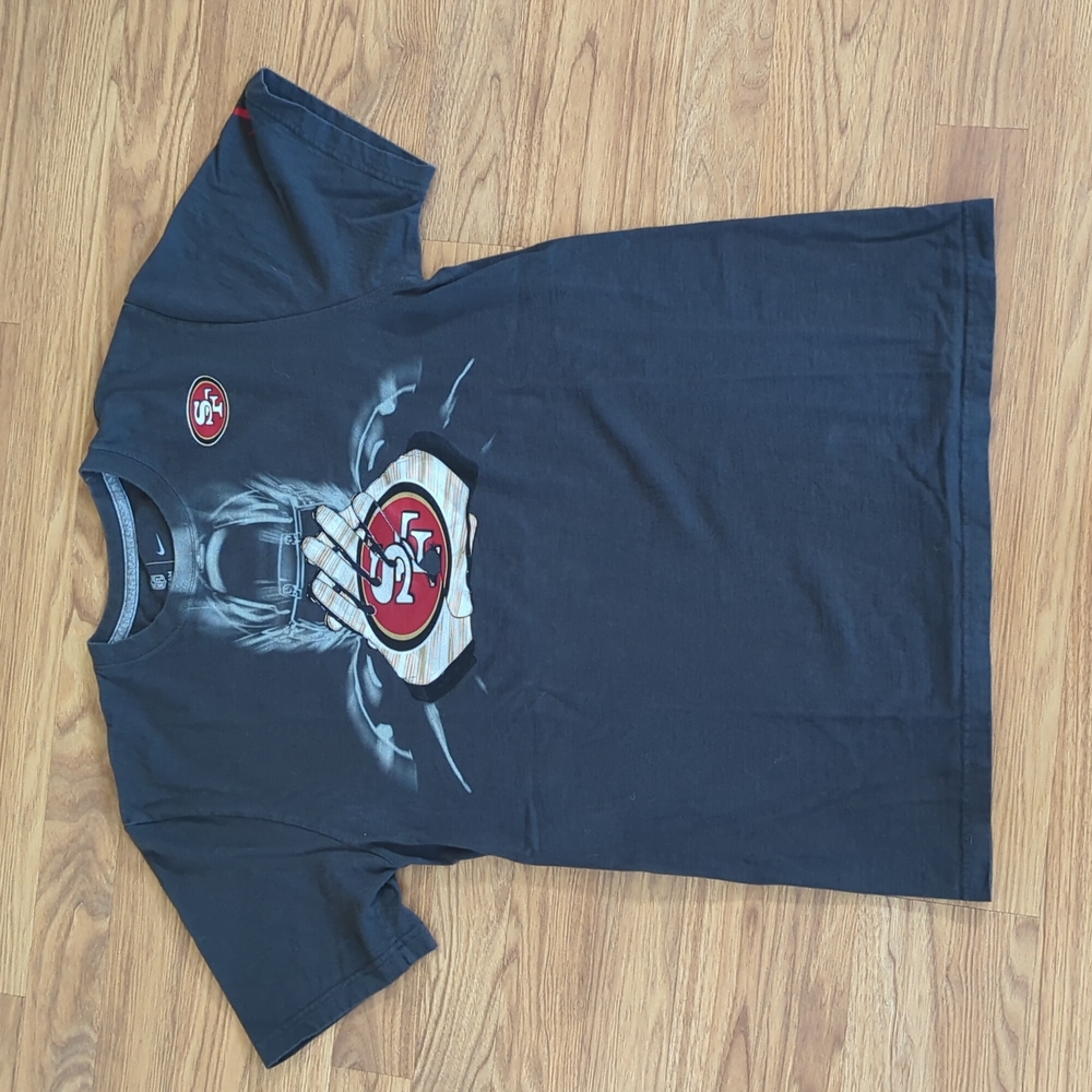 Nike San Francisco 49ers T-Shirt Size Medium